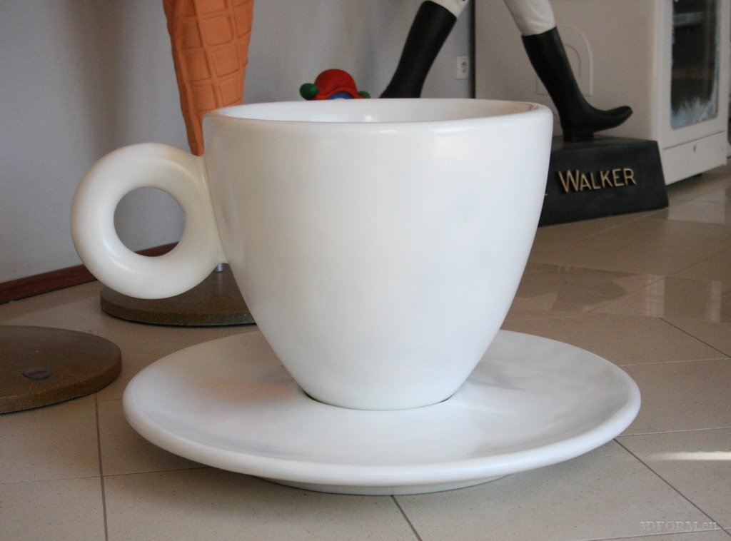 Werbefigur Tasse mit Unterteller aus Fiberglas 2 Figura reklamowa, filiżanka z laminatu