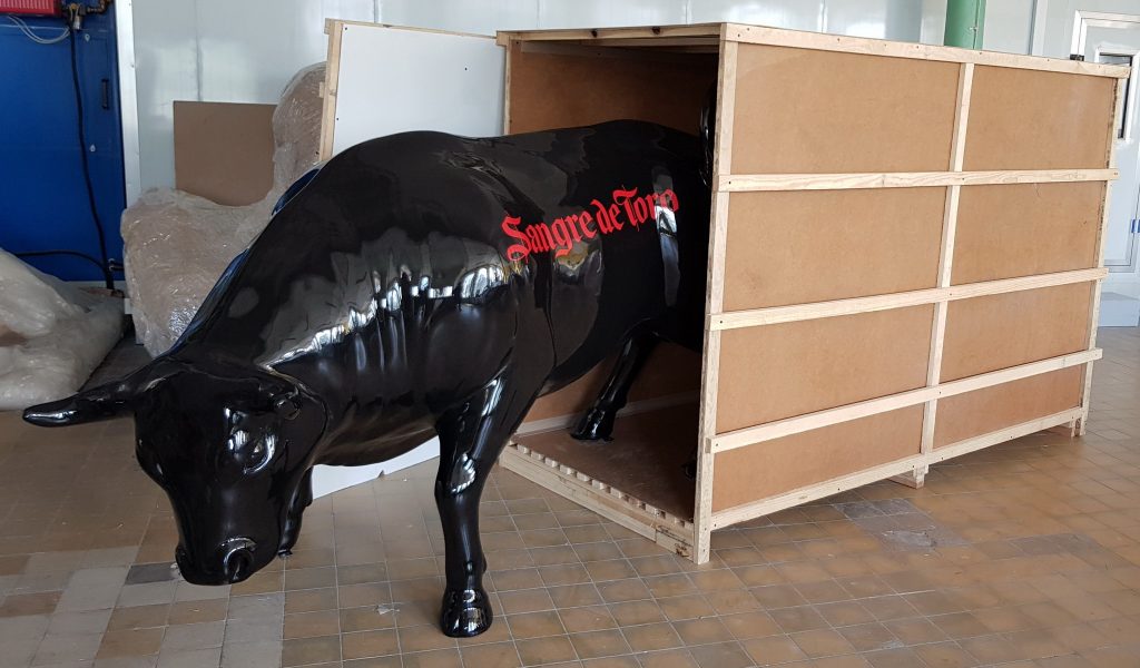 Bulle Glasfaser DekoFigur Lebensgroß 6 Byk naturalnej wielkości, jednokolorowy