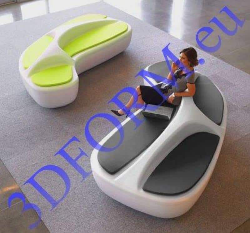 Bank für TESCO - Innen-/Außenbereich 2 Nowoczesne, designerskie ławki w futurystycznym stylu w przestronnym wnętrzu. Na jednej z nich siedzi osoba.