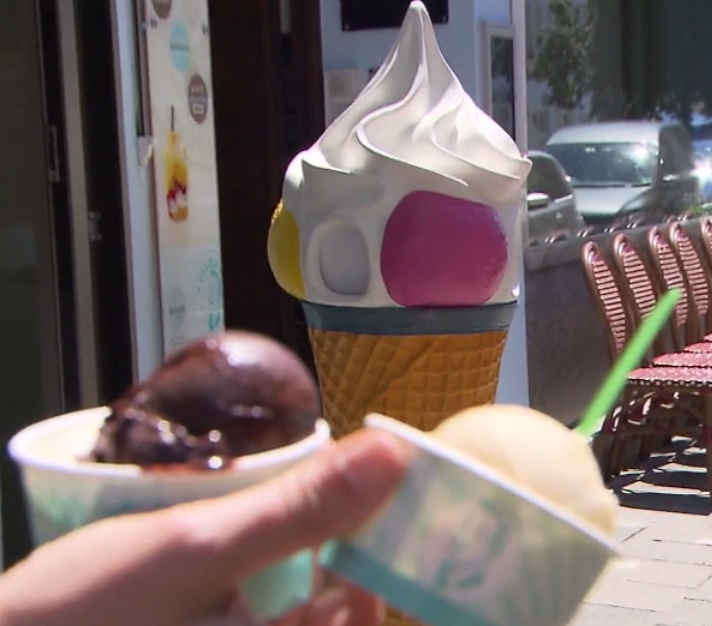 Eistütüt Abfalleimer Werbeaufsteller 4 Reklamowy lód - śmietnik z polewą