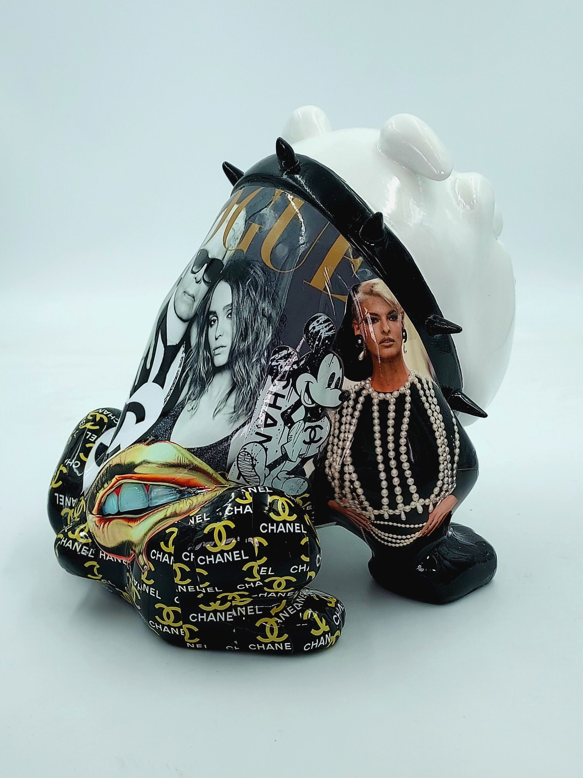 Bulldog Avella 55cm - Mode 3 pies Bulldog Avella 55cm - Vogue