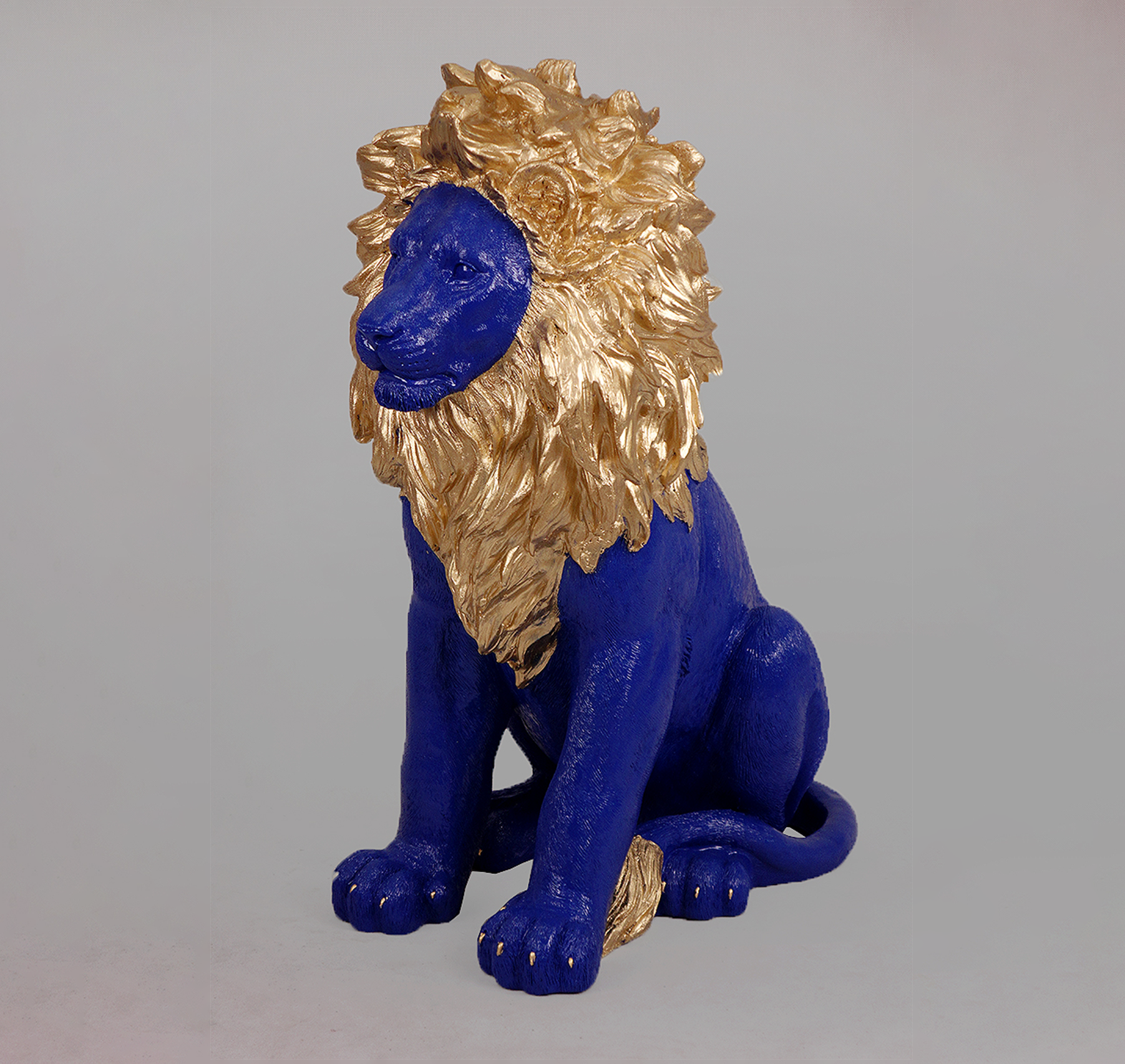 Sitzender Löwe - goldene Mähne, bemalt 3 Lew siedzący - złota grzywa, malowany