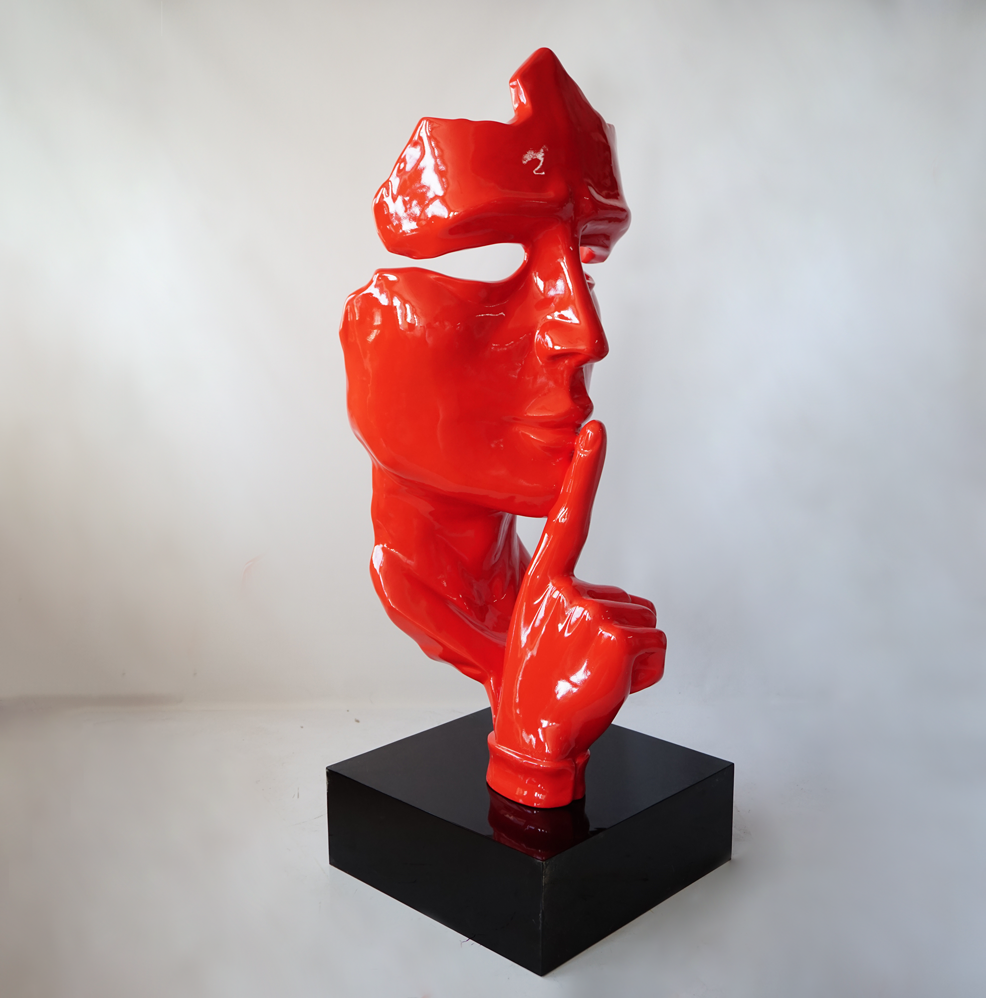 Große Maske auf Standfuß - Rot 2 Duża maska na podstawie - Czerwona